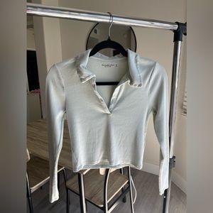 Light/mint green Abercrombie cropped long sleeve